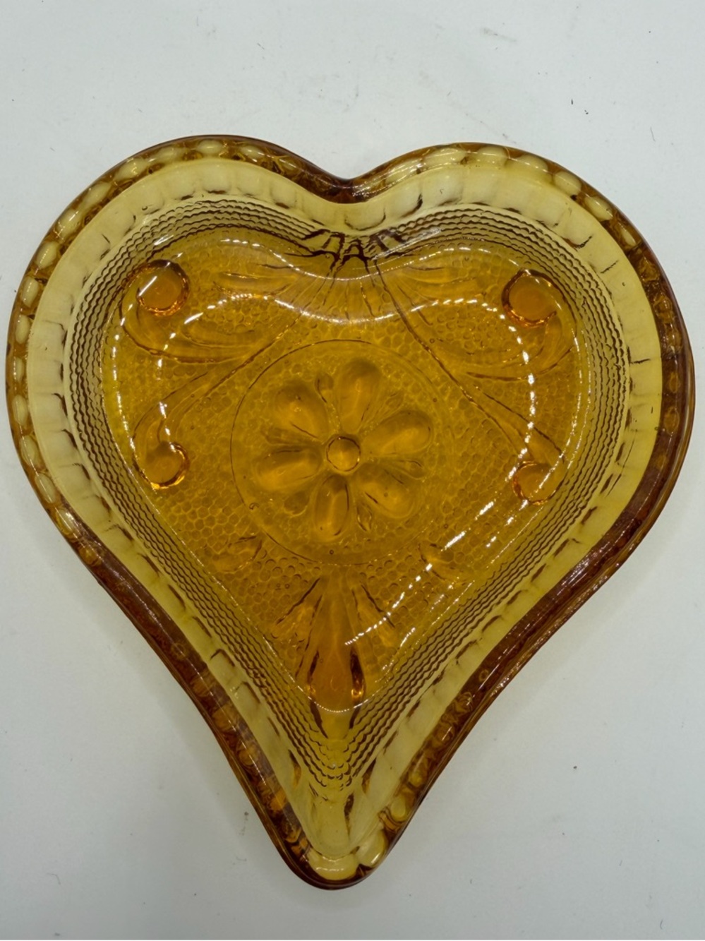 💛 Vintage Indiana Glass Tiara Amber Heart-Shaped Trinket/Ring Dish
